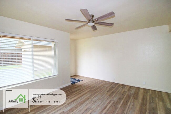 Building Photo - 3120 Pioneer Ln