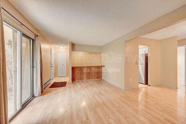 Building Photo - 4565 S Lowell Blvd