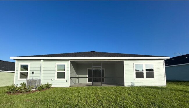 Building Photo - 12419 NW 139th Dr