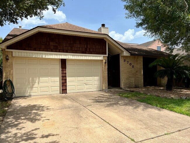 Building Photo - 3702 Echo Grove Ln