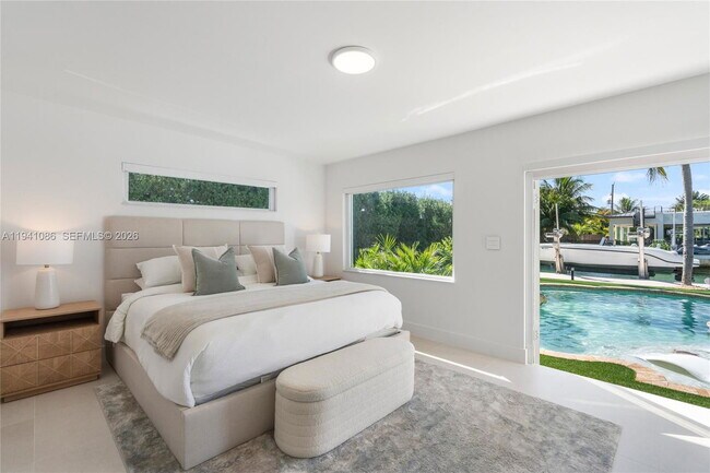 Building Photo - 7810 Hawthorne Ave