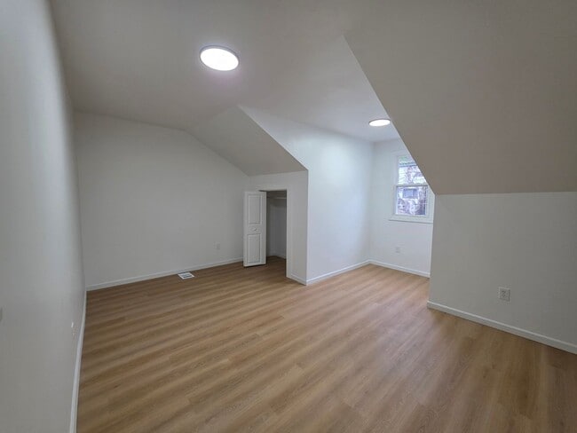 Building Photo - Newly updated 3 bedroom 2 bathroom house for Rent!!!