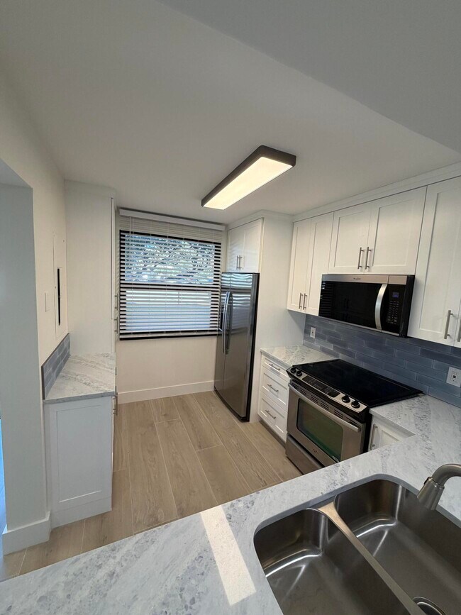 Building Photo - 3511 Village Blvd