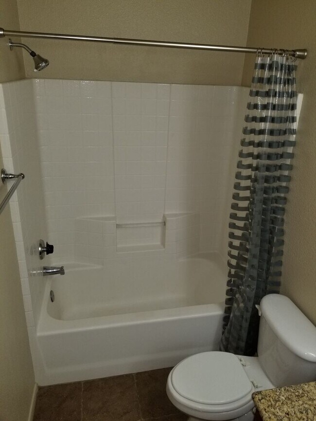 Building Photo - Upgraded West-Flagstaff Condo in the Arbors - 2 Bed, 2 Bath - NO Students & NO Pets! - Avail. NOW!!