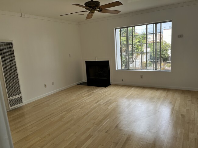 Living room - 1457 S Holt Ave