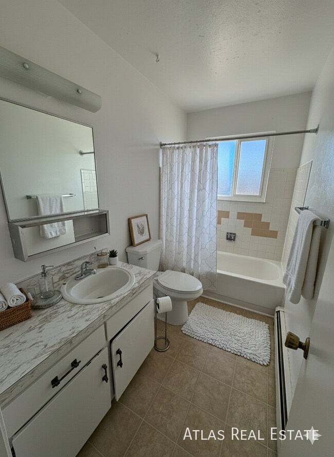 Building Photo - 4206 Forest Hill Ct