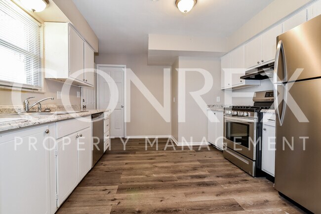 Building Photo - Wonderful 3 Bedroom Ranch