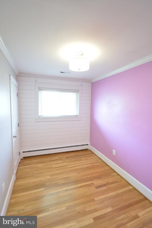 Building Photo - 3817 Ren Rd