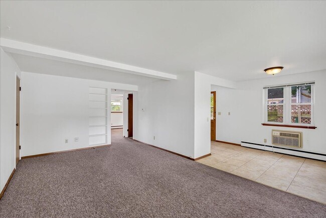 Building Photo - 5809 Raymond Rd