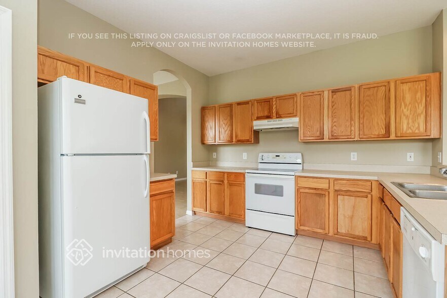 Building Photo - 27001 Arrowbrook Way