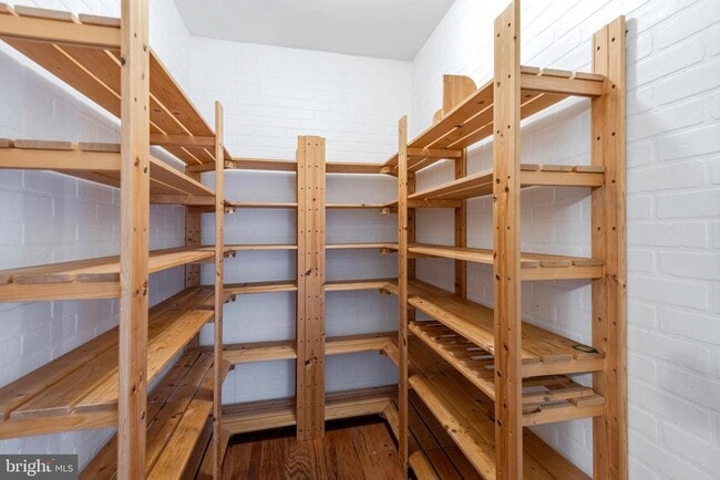 Building Photo - 871 Highland Ave