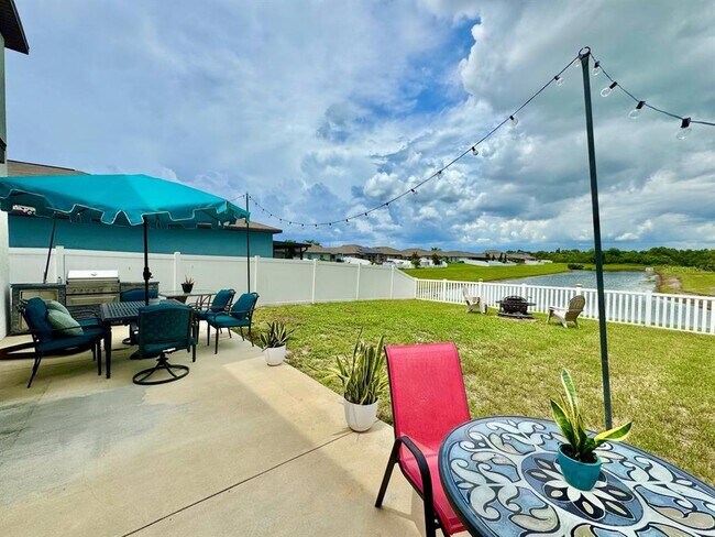 Building Photo - 10509 Carloway Hills Dr