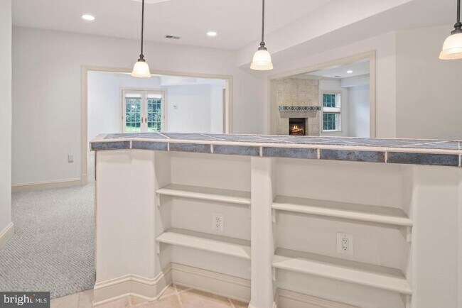 Building Photo - 6251 Linway Terrace