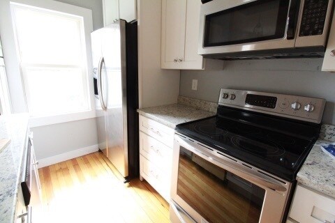 Building Photo - 263 Brown St