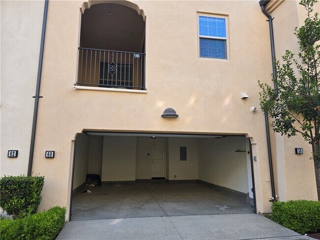 Building Photo - 60 Bay Laurel