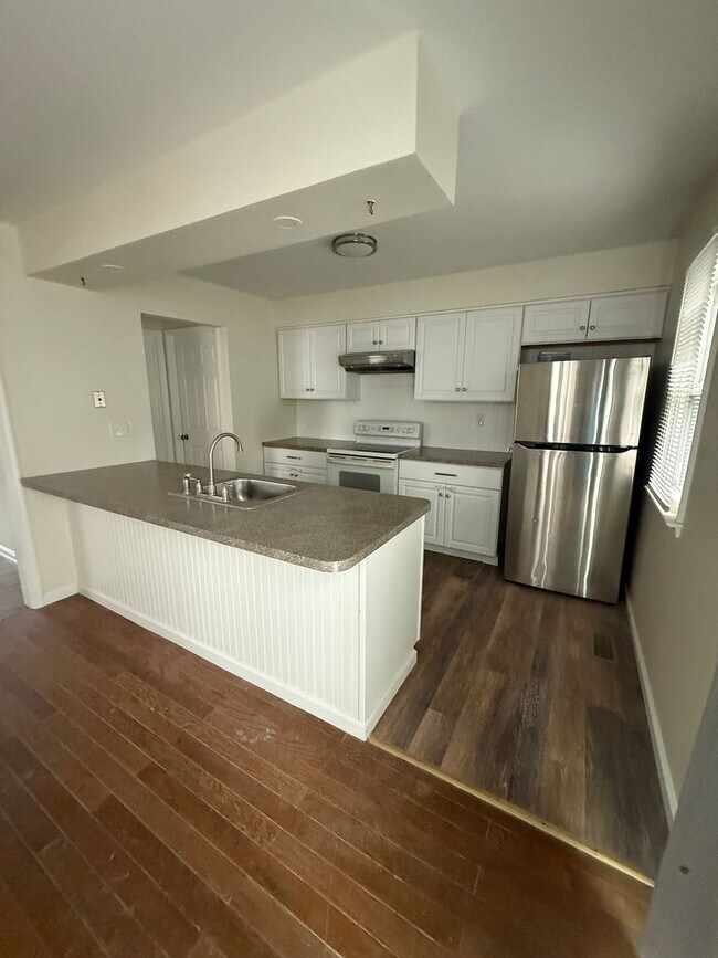 Building Photo - 2 Bd / 1.5 Bth Townhouse in Doylestown Borough located in Sandy Ridge Acres