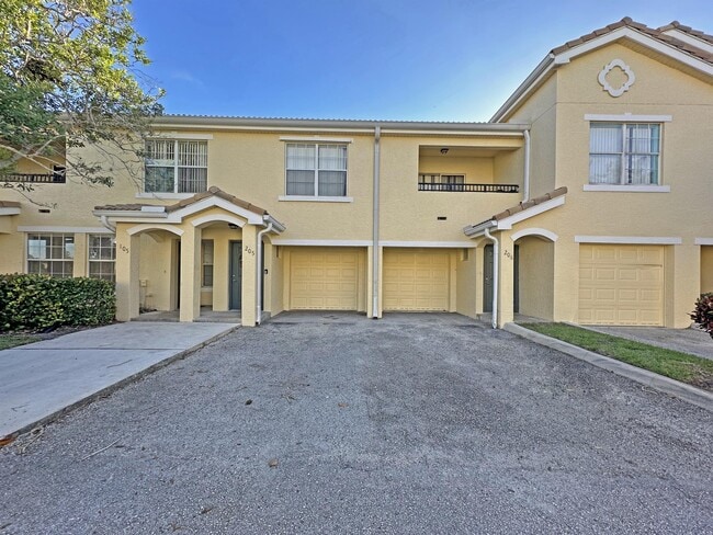 Primary Photo - 124 SW Peacock Blvd