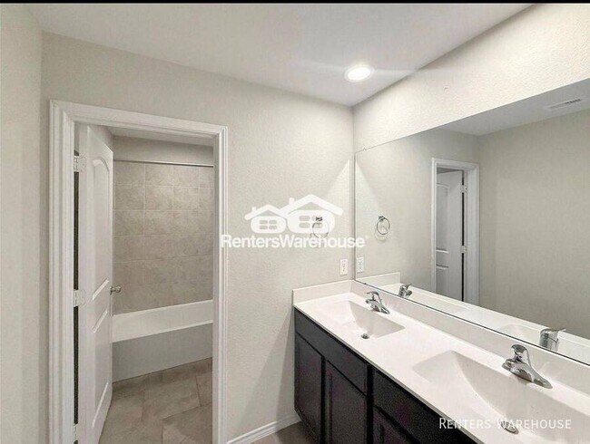 Building Photo - 14135 Riley Creek Ct