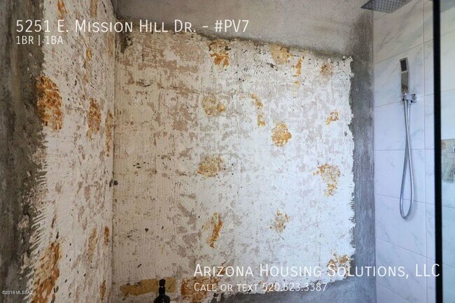 Building Photo - Palo Verde 7