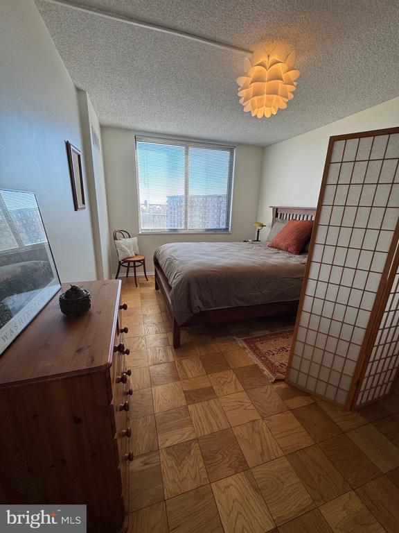 Building Photo - 5225 Pooks Hill Rd