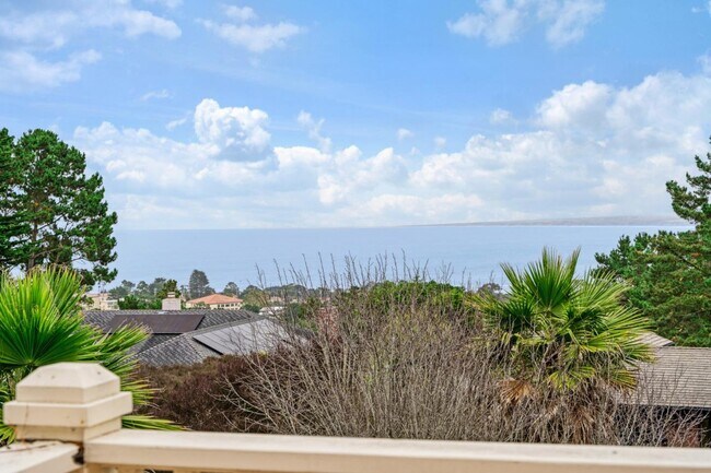 Building Photo - 1 Overlook Pl