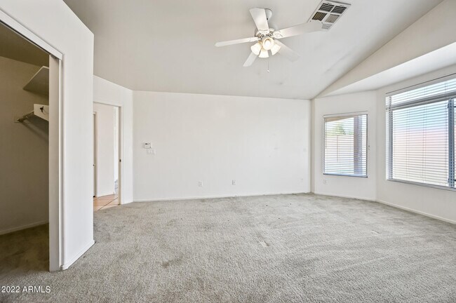 Building Photo - 5047 S Roosevelt St