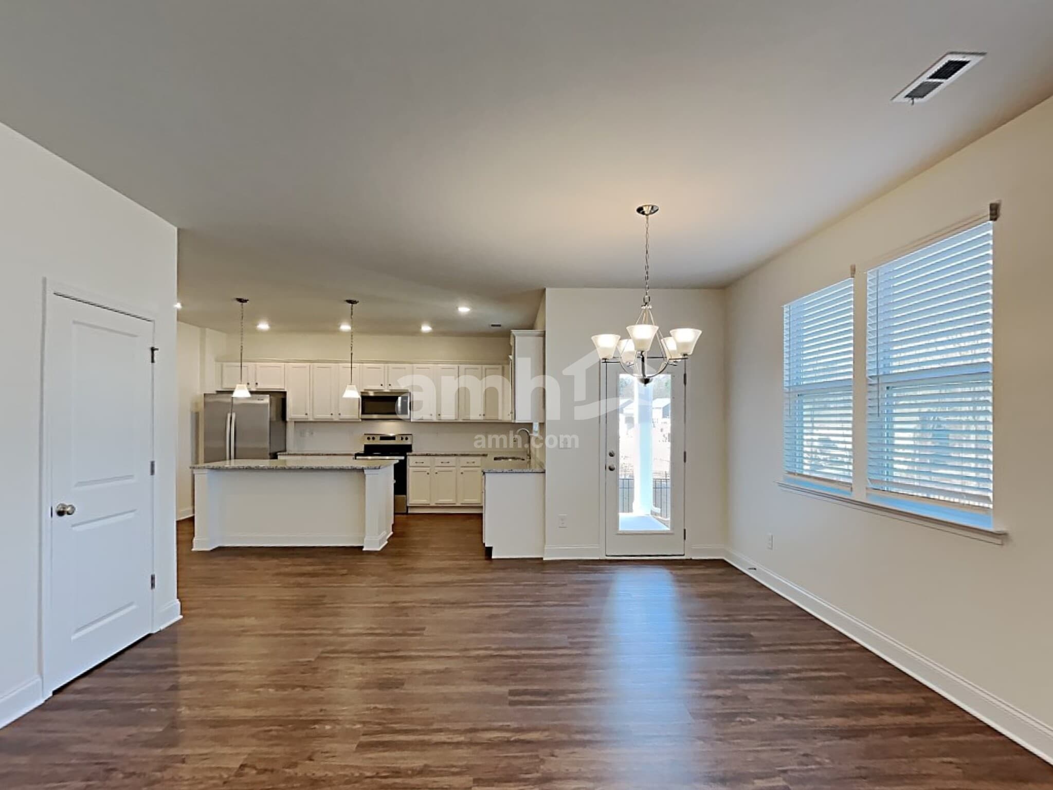 Building Photo - 216 Latitia Lane