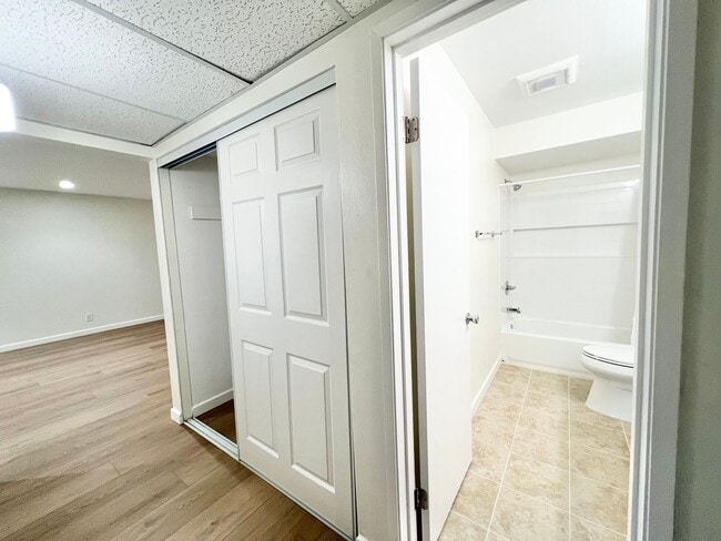 Building Photo - Gorgeous Stoneybrook Condo for Rent near C...