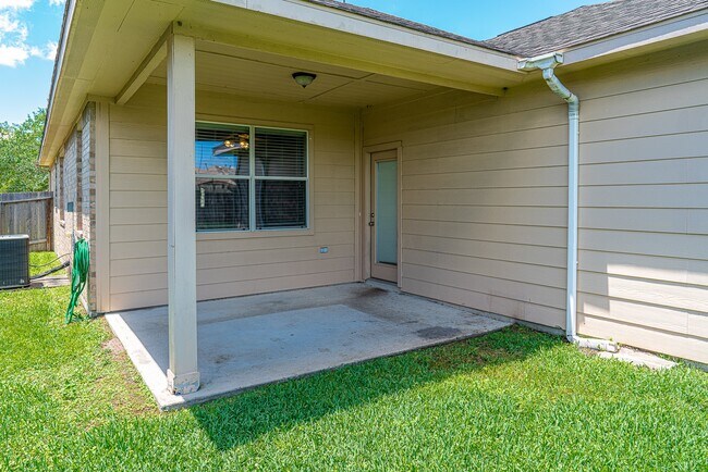 Building Photo - 962 Umbria Ln