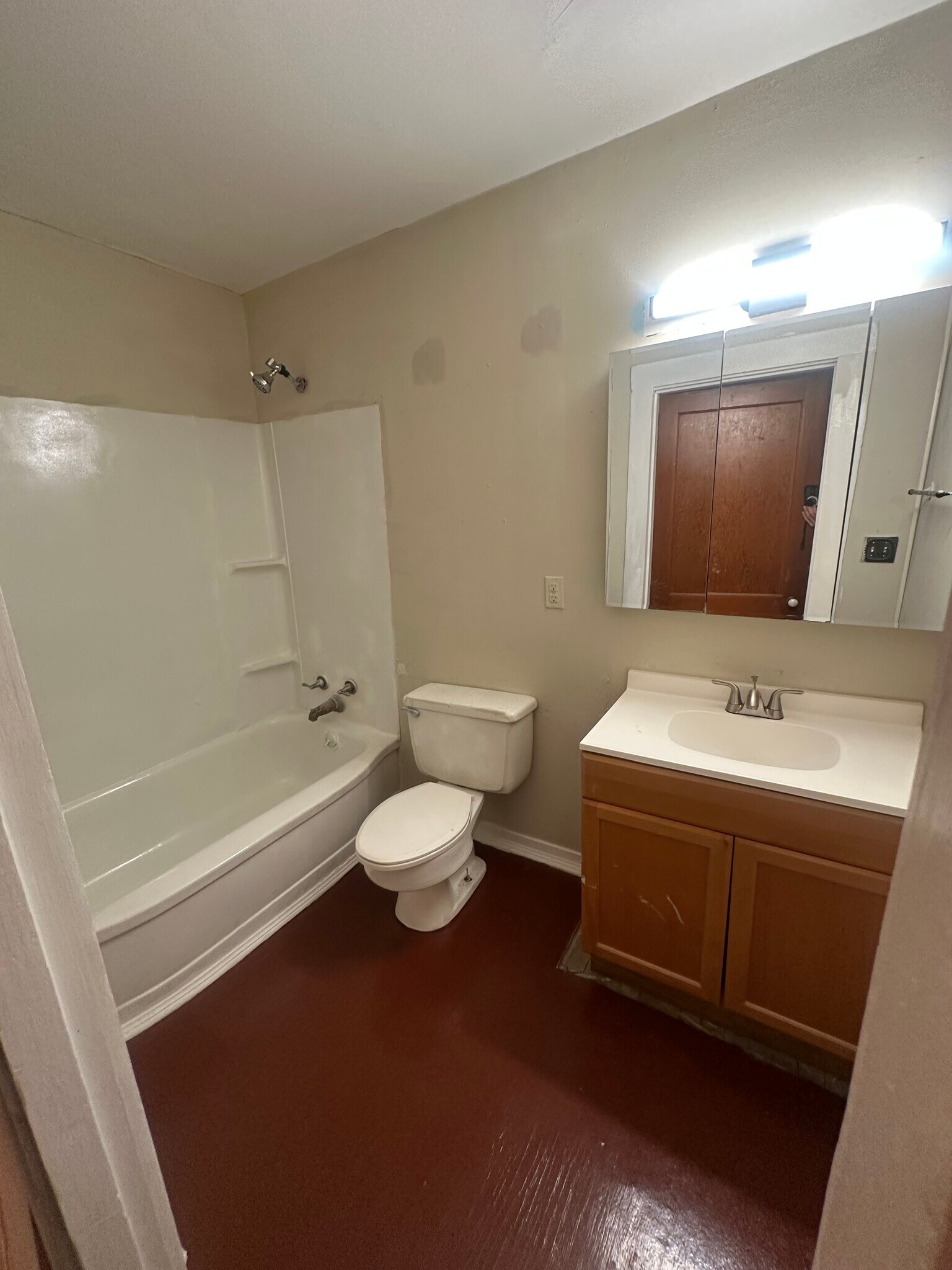 Building Photo - 342 Holmes St