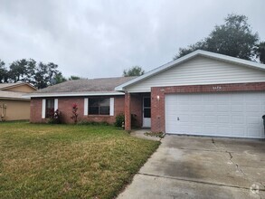 Building Photo - COMING SOON !!!!!   3 Bedroom 2 Bath Home ...