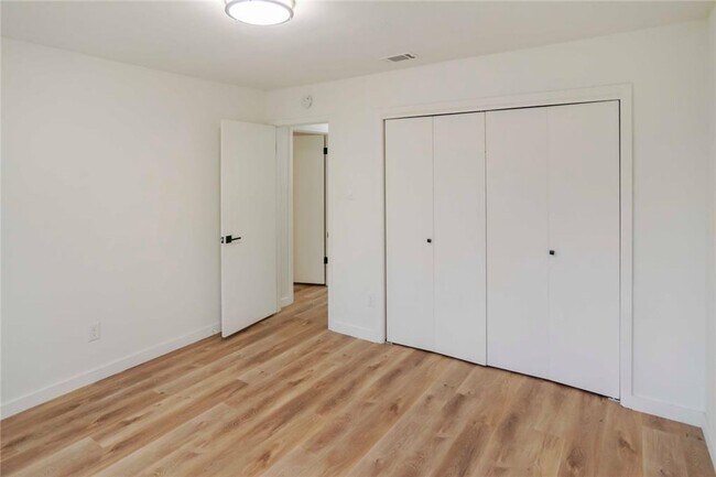 Building Photo - 11219 Slippery Elm Trail