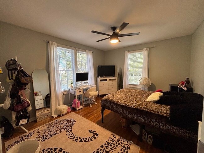 Building Photo - 123 Westridge Dr