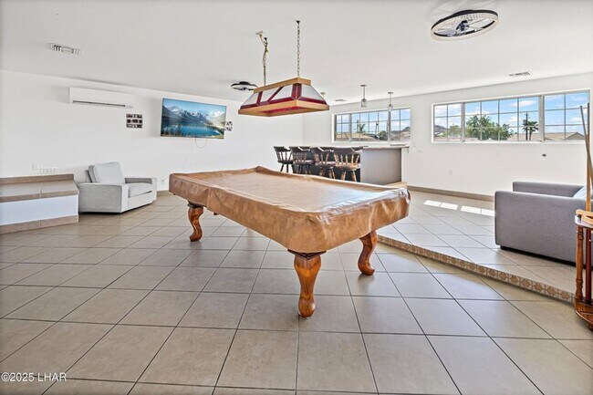 Building Photo - Long Term Rental heated pool & hot tub