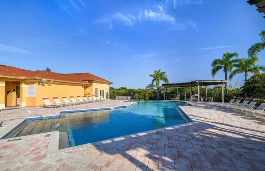 Building Photo - 4333 Bayside Village Dr