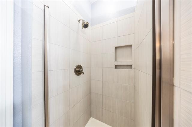 Building Photo - 4501 Brighton Dr