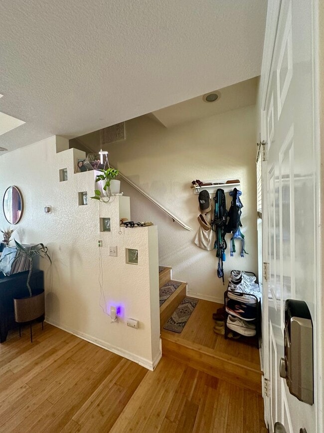 Building Photo - Light and Bright North Park 2 Bedroom Condo