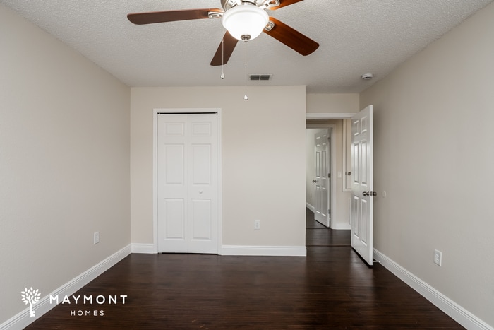 Building Photo - 561 Brown Bear Way