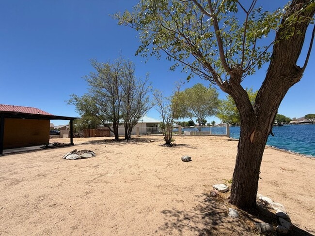 Building Photo - 35827 Tumbleweed Cir