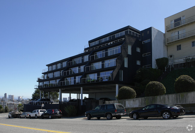 Primary Photo - 111 Euclid Ave