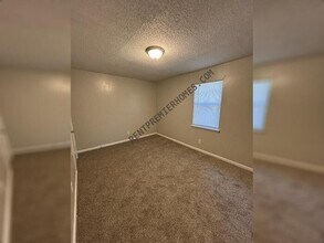 Building Photo - 36 Pheasant Run Dr