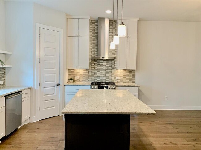 Building Photo - 4012 Manifest Ln