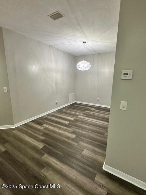 Building Photo - 1030 Venetian Dr