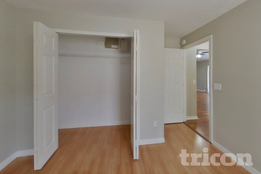 Building Photo - 17128 Woodcrest Way