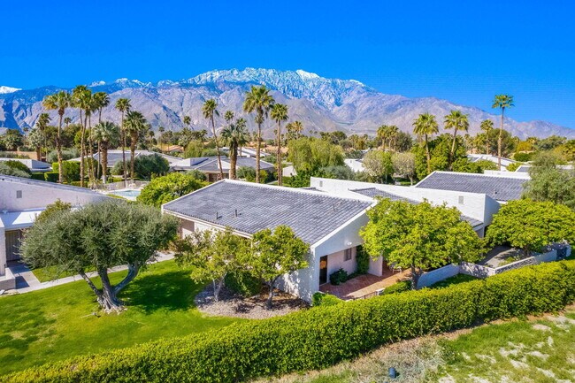 Building Photo - 2604 N Whitewater Club Dr