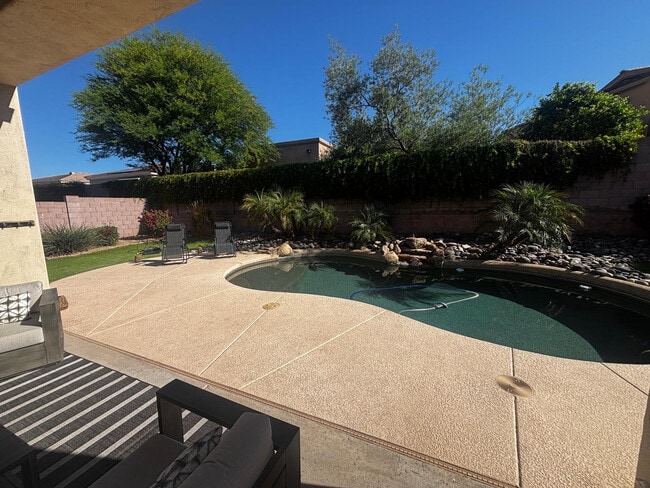 Building Photo - 4906 E Hamblin Dr