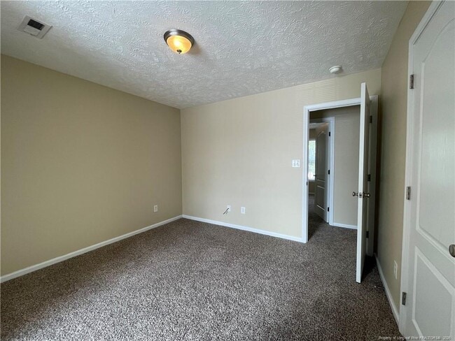 Building Photo - 5234 Woodpecker Dr