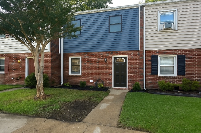 Building Photo - 407 Longleaf Rd