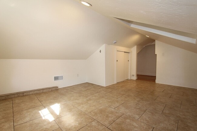 Building Photo - Charming 3BR Home Downtown | Hardwood Floors + In-Unit Washer/Dryer