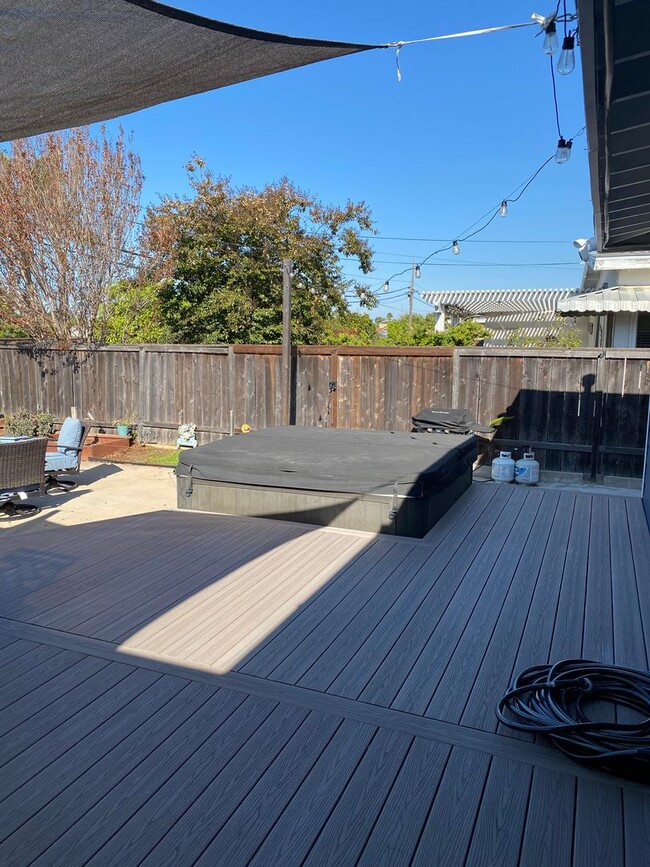 Building Photo - Charming 3 bed 2 bath home in Serra Mesa